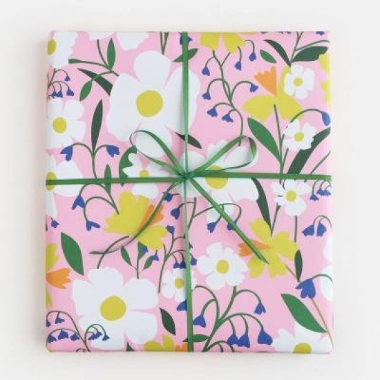WHITE FLOWERS ON PINK WRAP