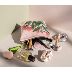 100% New Zealand Vintage Botanical Pohutukawa Velvet Cosmetic Bag 100% New Zealand Vintage Botanical Pohutukawa Velvet Cosmetic Bag